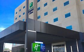 Holiday Inn Express&Suites Mexicali